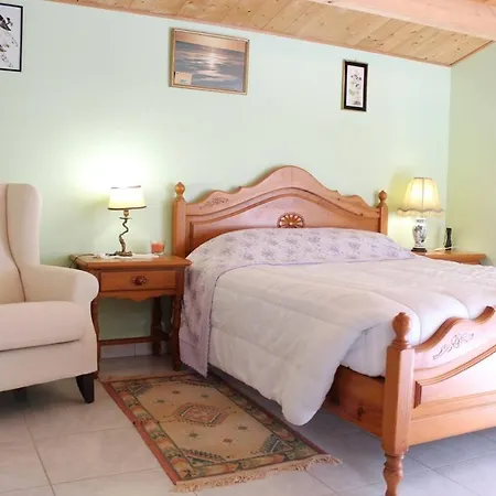 Villa Maison 3 Pièces 5 Couchages Trojan Les Bains Sto000-045 *