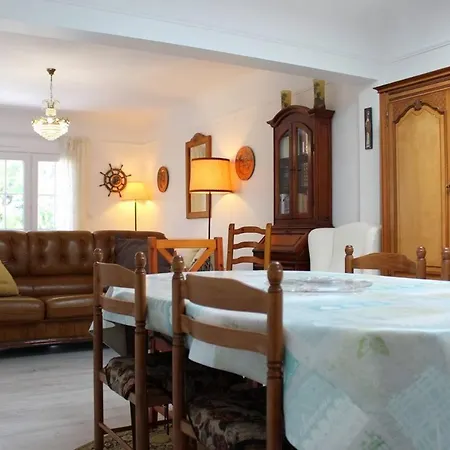 Maison 3 Pieces 5 Couchages Trojan Les Bains Sto000-045 *