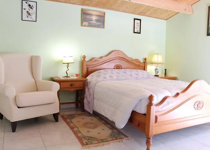 Villa Maison 3 Pièces 5 Couchages Trojan Les Bains Sto000-045 *